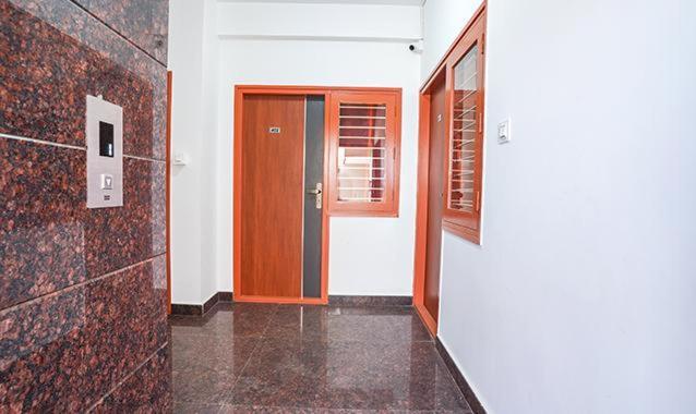 Hotel Royal Platinum Bangalore Esterno foto
